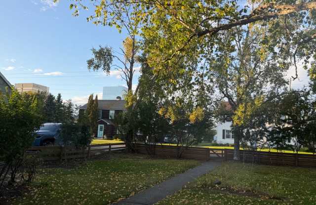 Charming Downtown Anchorage 2-Bedroom Home Gallery 3