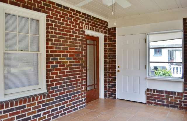 2559 DELLWOOD Avenue Gallery 4