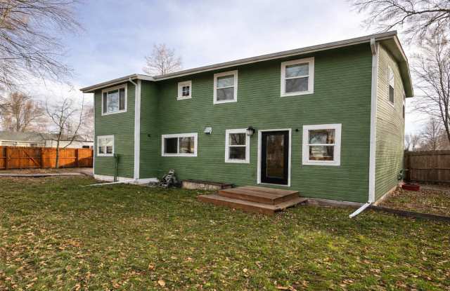 334 West Willox Lane Gallery 2
