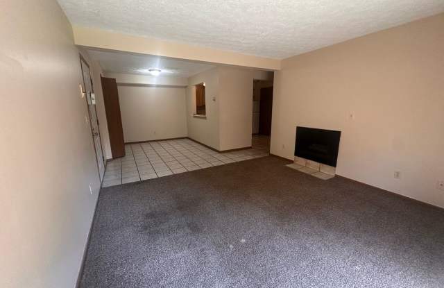 1876 Ledgewood Apartment Gallery 4