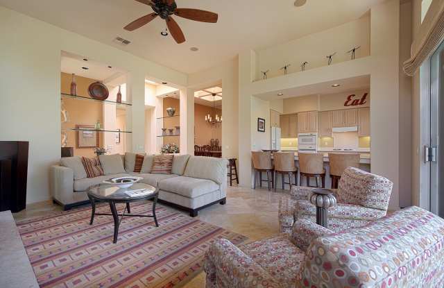 359 Desert Holly Drive Gallery 4