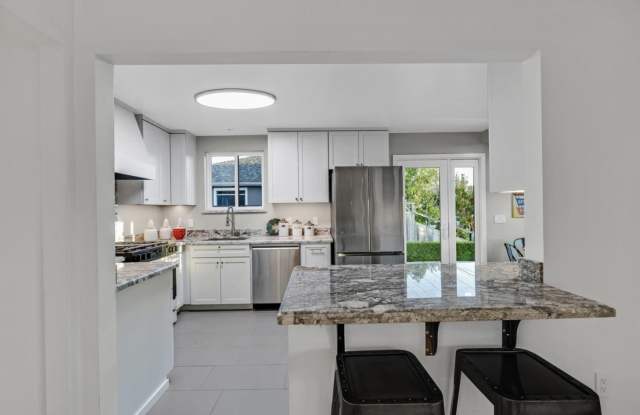 330 Cuardo Avenue photos photos