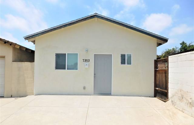 7353 Quartz Ave. Winnetka, CA photos photos