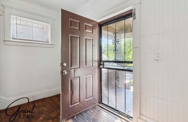 $1,1250/month - 3 Bed 1 Bath Single Family Home in Wayne County Gallery 3