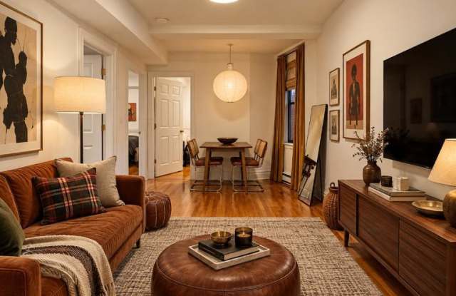 521 West 122nd Street Gallery 3
