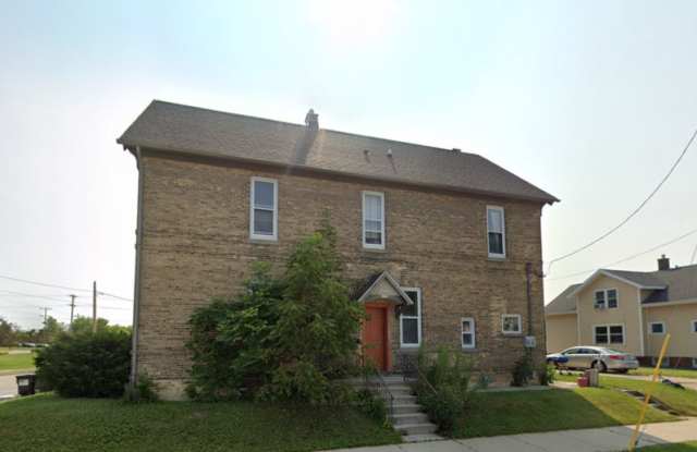 2515 Western Ave / 619A S. 26th Street - 619A S. 26th Street - 2515 Western Avenue, Manitowoc, WI 54220