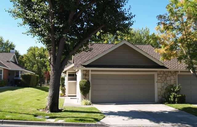 647 Doral Dr - 647 Doral Drive, Danville, CA 94526