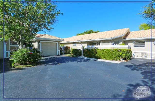 ***SERENE LAKE VIEW***PET FRIENDLY***GREAT LOCATION***SHORT DRIVE TO MULTIPLE PUBLIC BEACHES***EMERALD BAY***3 BEDS/2BATHS***ONE CAR GARAGE***UNFURNISHED ANNUAL RENTAL*** Gallery 4