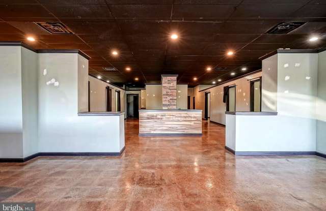 2037 S BLACK HORSE Pike Gallery 4