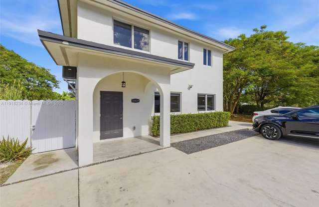 11939 Southwest 218th Street photos photos