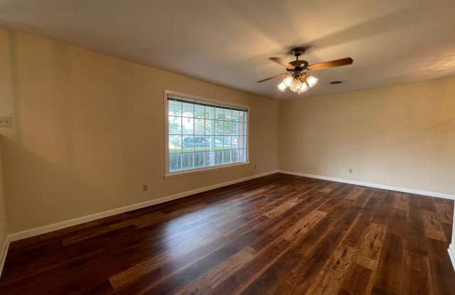 5675 Worrell Drive Gallery 3