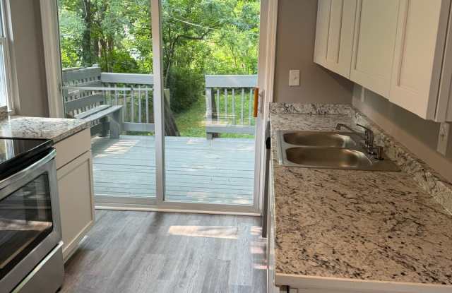 1914 Wood Ave - 1914 Wood Avenue, Kansas City, KS 66104