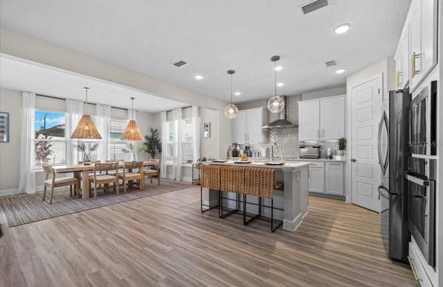 50 MOANA Court S Gallery 3