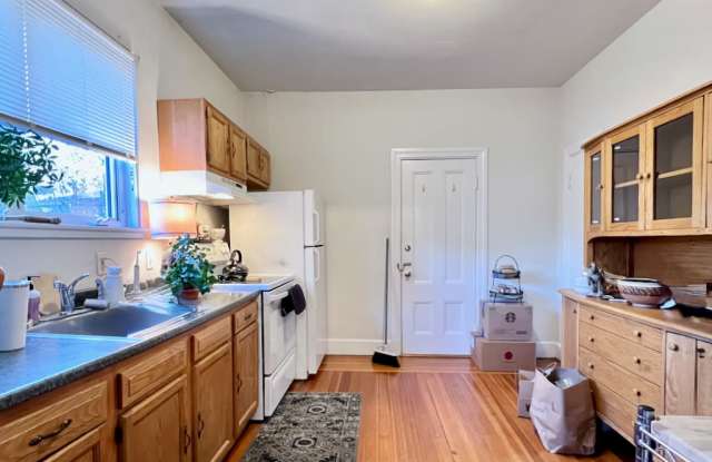 74 Walnut St - 74 Walnut Street, Somerville, MA 02143