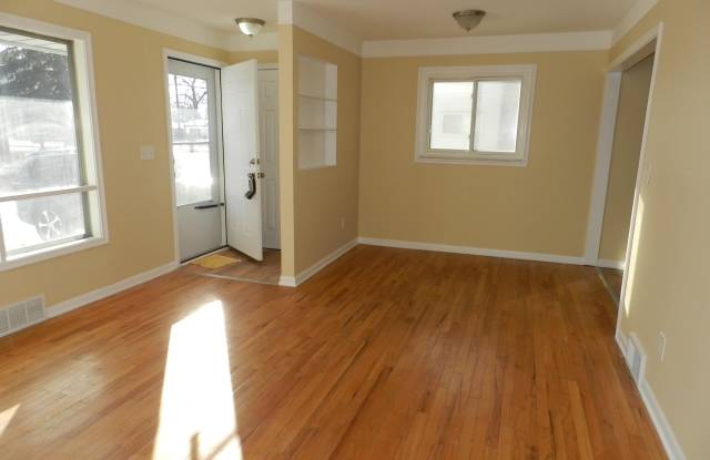 980 Nash Avenue Gallery 2