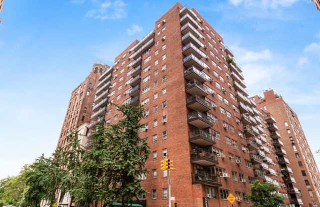 85 East End Avenue Gallery 2