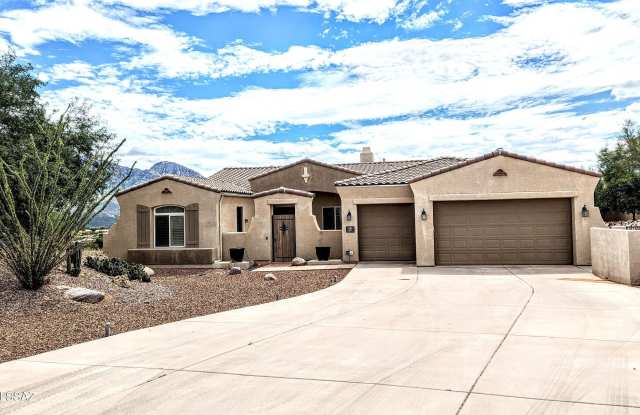617 W Granite View Drive - 617 West Granite View Drive, Oro Valley, AZ 85755