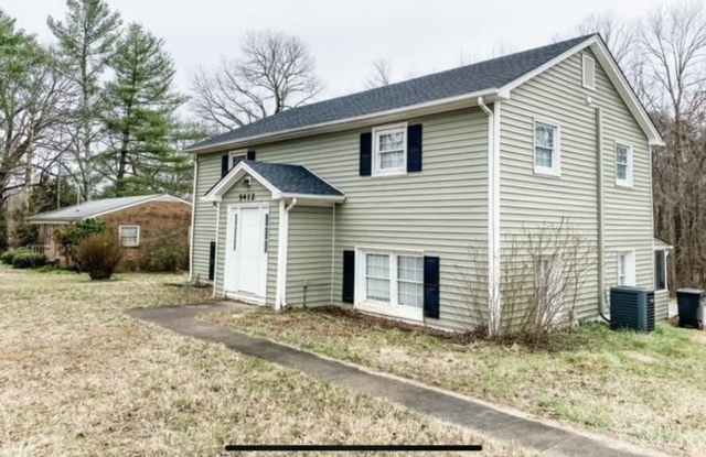 5412 Campbell Highway - A Gallery 2