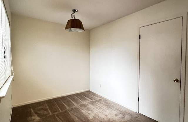 1446 Willow Bend Way Gallery 2