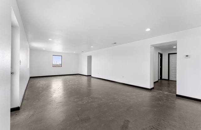 1857 N Fortune 500 Drive Gallery 2