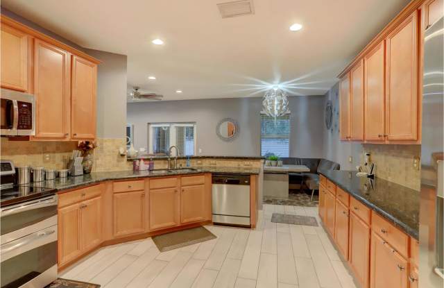 783 Fieldstone Way - 783 Fieldstone Way, Lake Belvedere Estates, FL 33413