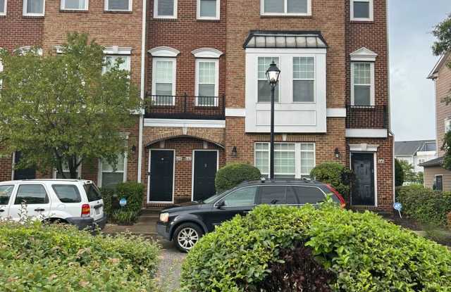 3-Bed 2.5-Bath Condo at Patrick Henry Place Gallery 1