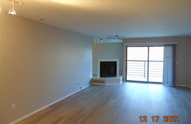 30594 ORCHARD LAKE Road Gallery 3