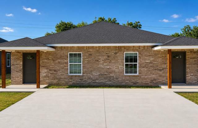 Spacious 3BR/2BA Single-Family Home for Rent in Lawton, OK photos photos