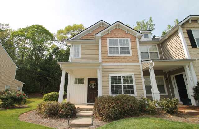 Exclusively Offered by Muse Realty, LLC photos photos
