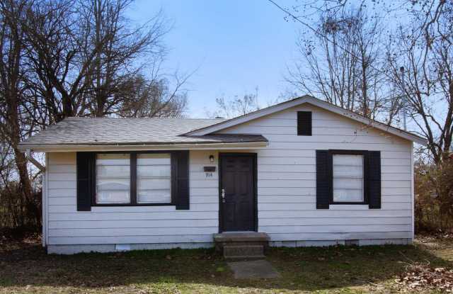 914 E 17th Street photos photos