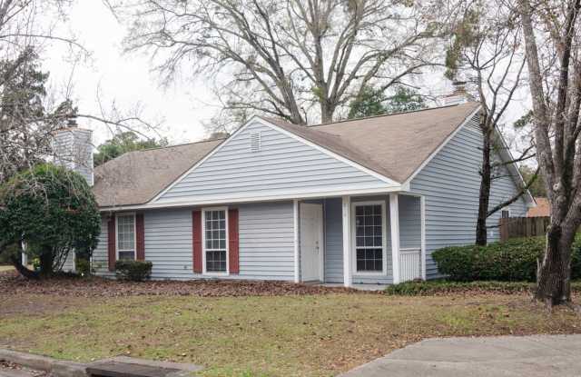 818 Varsity Drive photos photos