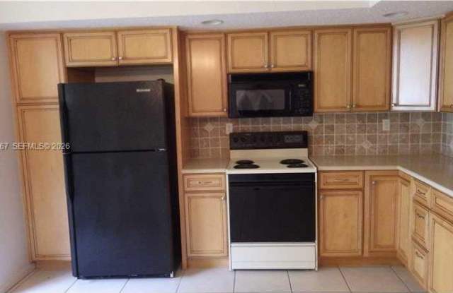 8015 SW 107 AV photos photos