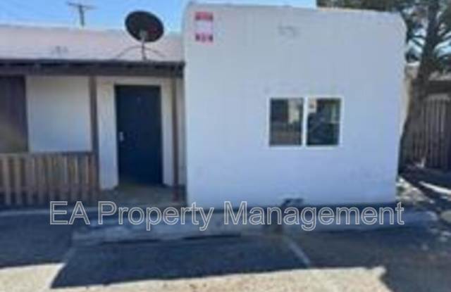 117 40th St NW - 117 40th Street Northwest, Albuquerque, NM 87105