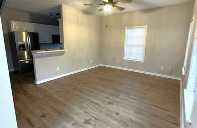 105 Tomlinson Drive Gallery 2