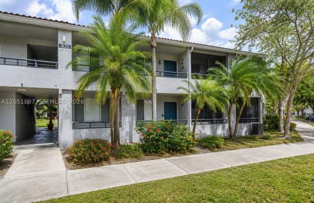 821 Lyons Rd photos photos