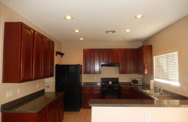 1033 W Seashell Ct Gallery 4