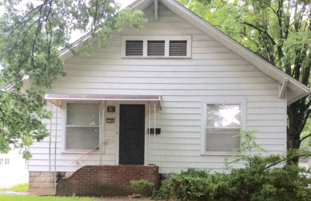 Large 3 bedroom 1 bath steps away from PSU Campus!! photos photos