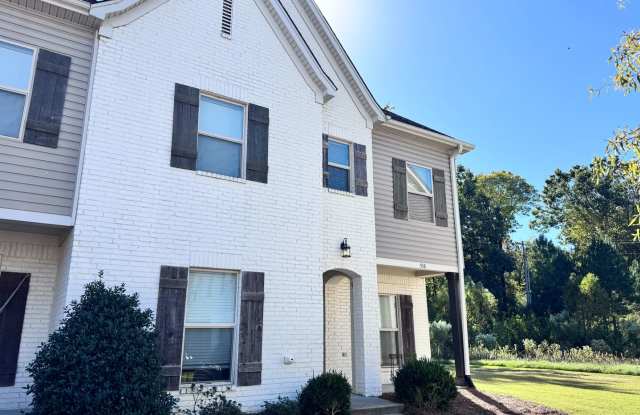 4BD/4.5BA FOR RENT - 518 Fifer Circle, Lafayette County, MS 38655