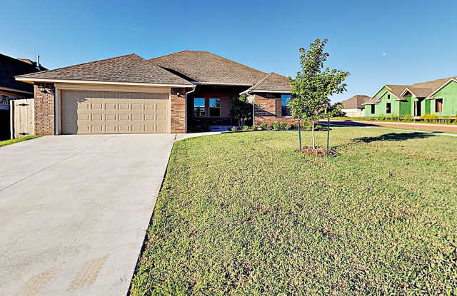 Very Nice 4 Bedroom Home in Mustang Schools! photos photos