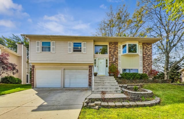 4452 Harbor Circle - 4452 Harbor Circle, Hoffman Estates, IL 60192