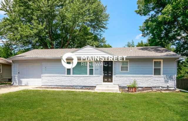 1405 Country Club Drive photos photos