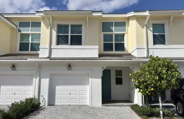 619 Parsons Way - 619 Parsons Way, Deerfield Beach, FL 33442