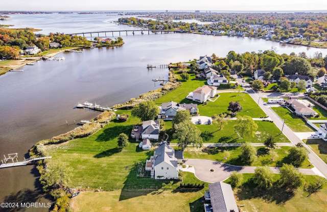 105 Horseneck Point Road Gallery 4
