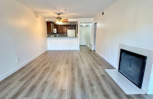1BD/1BA // 550 Orange Avenue #105 photos photos