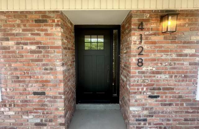 4128 PERTH Drive Gallery 2