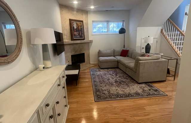2026 West Grand Avenue - 2026 West Grand Avenue, Chicago, IL 60622