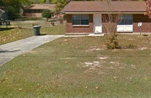 Northeast Pensacola Duplex - 4220 East Johnson Avenue, Ferry Pass, FL 32514