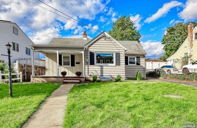 3-11 Berdan Avenue - 3-11 Berdan Avenue, Fair Lawn, NJ 07410