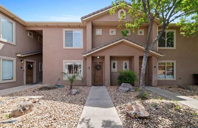 3 Bedroom End Unit Townhome! photos photos 3 Bedroom End Unit Townhome! photos photos