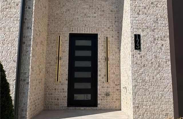 173 Brush Creek Court Gallery 2